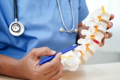 Bulging Disc Symptoms and Professional Treatment